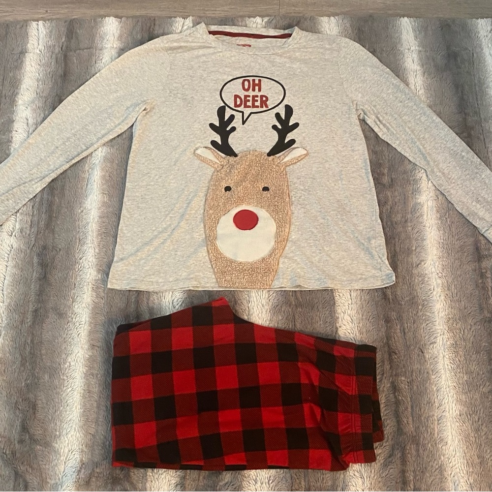 CHRISTMAS PAJAMAS!! Size XXL 

CHRISTMAS PAJAMAS!! Size XXL
